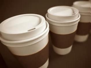 Φωτογραφία για Έρευνα-σοκ: Επικίνδυνα για καρκίνο τα ποτηράκια του καφέ