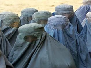 Φωτογραφία για Νέες διαταγές των τζιχαντιστών προς τις γυναίκες: Ούτε τα μάτια σας δεν θα φαίνονται!