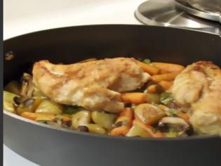 Φωτογραφία για Η συνταγή της ημέρας: Κοτόπουλο με καρότα και φρέσκα κρεμμυδάκια