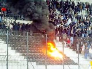 Φωτογραφία για Σοκαριστικό βίντεο: Οπαδός έχασε το χέρι του από χειροβομβίδα κατά τη διάρκεια επεισοδίων σε γήπεδο... [video]