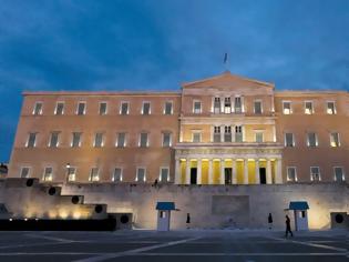 Φωτογραφία για Πολλαπλά εκτεθειμένη η κυβέρνηση από την τροπολογία - σοκ για τα media που κατατέθηκε μαύρα μεσάνυχτα στη Βουλή