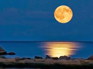 Φωτογραφία για Ετοιμαστείτε για το πιο μεγάλο και φωτεινό φεγγάρι του Αυγούστου!