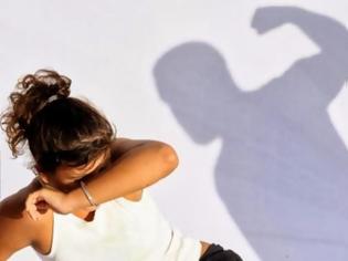 Φωτογραφία για Συλλήψεις για ενδοοικογενειακή βία σε Αγρίνιο και Θέρμο