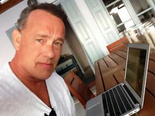 Φωτογραφία για Ο Tom Hanks κυκλοφόρησε μια εφαρμογή γραφομηχανής δωρεάν