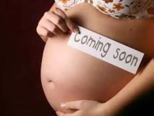 Φωτογραφία για Αξιολάτρευτες εγκυμονούσες με ζωγραφισμένες κοιλίτσες