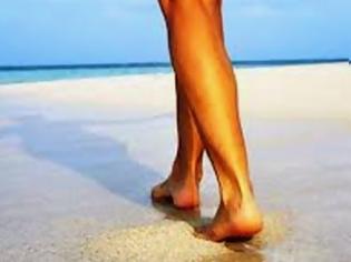 Φωτογραφία για Περπατήστε ξυπόλυτοι στην άμμο και δείτε 6 αλλαγές στο σώμα αλλά και στην υγεία σας!