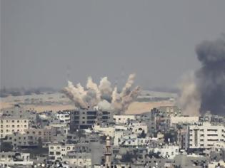 Φωτογραφία για Ισραηλινή επιδρομή ισοπέδωσε κτίριο 12 ορόφων στη Γάζα