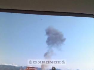 Φωτογραφία για Η στιγμή της πτώσης του Α7 Corsair στην Κομοτηνή