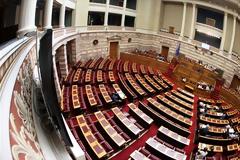 Στη Βουλή οι συμβάσεις για έρευνες υδρογονανθράκων στη δυτική Ελλάδα