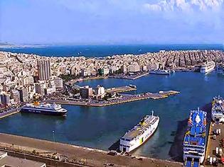Φωτογραφία για Η κυβέρνηση διώχνει και τα λιγοστά πλοία από το λιμάνι του Πειραιά... η ανάπτυξη προ των πυλών