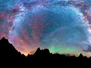 Φωτογραφία για Εντυπωσιακά «τόξα» αστεριών στο νυχτερινό ουρανό...[photos]
