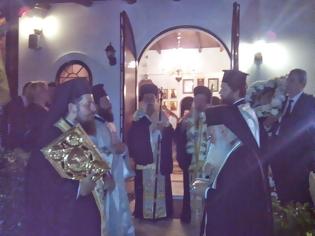 Φωτογραφία για O Πανηγυρικός Εσπερινός της εορτής της Ανακομιδής των Ιερών Λειψάνων του Αγίου Νεκταρίου σε Ιδιωτικό Εκκλησάκι στη Βάρη