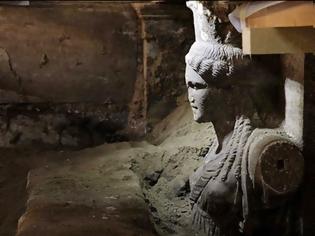 Φωτογραφία για Γ.Γ. Πολιτισμού Λίνα Μενδώνη: Υπάρχει κι άλλη είσοδος στο μνημείο της Αμφίπολης, ενισχύεται η σημαντικότητα