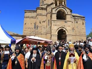 Φωτογραφία για Έλληνες, Ασσύριοι και Αρμένιοι σε κοινή λειτουργία (φώτο)