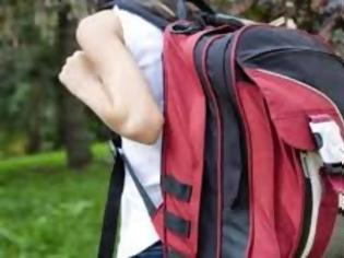 Φωτογραφία για Οι κίνδυνοι του βάρους της σχολικής τσάντας  και πώς να τους αποφύγετε