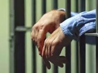 Φωτογραφία για Στο κελί δύο πρόσωπα στην Λεμεσό για ναρκωτικά, κροτίδες και κλοπιμαία