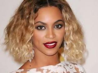 Φωτογραφία για H Beyonce βρέθηκε απρόσκλητη σε γάμο φορώντας μπικίνι! (ΦΩΤΟ)