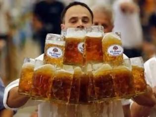 Φωτογραφία για Ρεκόρ Γκίνες σε παραγγελία μπύρας! [video]