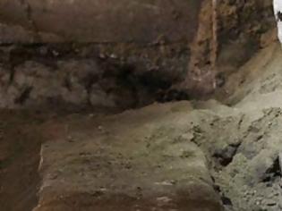 Φωτογραφία για Αρχαιολόγος δηλώνει: Είναι ολόσωμες οι Καρυάτιδες στην Αμφίπολη