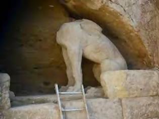 Φωτογραφία για Ο τάφος της Αμφίπολης ανήκει στον Ηφαιστίωνα;