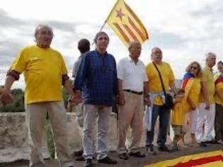 Φωτογραφία για Στους δρόμους 1,8 εκατ. Καταλανοί διεκδικώντας ανεξαρτησία