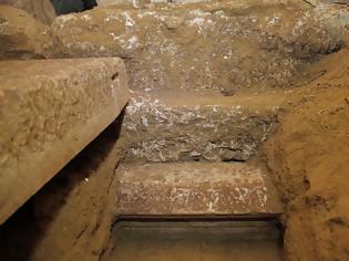 Φωτογραφία για Ραγδαίες οι εξελίξεις στην Αμφίπολη-Στα 3 μέτρα από το δάπεδο η ανασκαφή