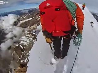 Φωτογραφία για Βίντεο: Αναρρίχηση που κόβει την ανάσα στο θρυλικό Matterhorn των Άλπεων