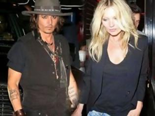 Φωτογραφία για Η βιογραφία που «καίει» την Kate Moss