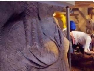 Φωτογραφία για Στον τρίτο θάλαμο του τάφου στην Αμφίπολη: Τι είδαν οι ανασκαφείς...