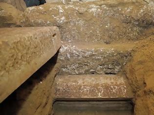 Φωτογραφία για Αμφίπολη: Βρέθηκε σκάλα που πιθανόν οδηγεί στον ταφικό θάλαμο