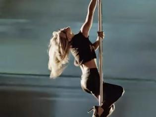 Φωτογραφία για Το pole dancing της Refaeli (Video)