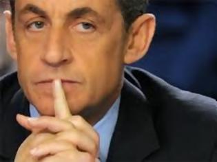 Φωτογραφία για Επιστρέφει στην πολιτική ο Sarkozy