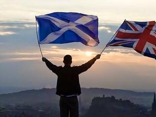Φωτογραφία για Στις κάλπες οι Σκωτσέζοι για τo Ναι 'η Όχι στην ανεξαρτησία
