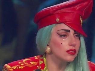 Φωτογραφία για Ο Έλληνας  θαυμαστής που έκανε την Gaga να κλάψει επί σκηνής...Τι συνέβη;