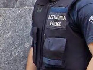 Φωτογραφία για Τρίκαλα: Έπιασε τους κλέφτες, τους έγδυσε και μετά κάλεσε την αστυνομία!