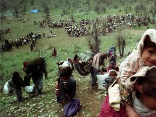 Φωτογραφία για Στην Τουρκία εκατό χιλιάδες Κούρδοι, κυνηγημένοι από τους τζιχαντιστές