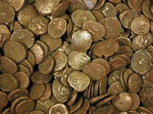 Φωτογραφία για Επιστρέφουν στην Ελλάδα από την Ιταλία ογδόντα αρχαία νομίσματα της Μακεδονίας