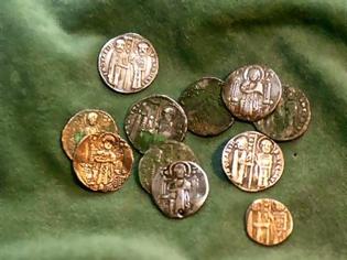 Φωτογραφία για Επιστρέφουν ογδόντα αρχαία νομίσματα στην Ελλάδα!