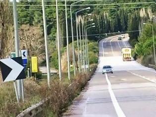 Φωτογραφία για Πατρών - Πύργου: Υπέγραψε για τον αυτοκινητόδρομο o υπουργός Ανάπτυξης Νίκος Δένδιας - Πού θα μπουν διόδια σε Αχαΐα και Ηλεία