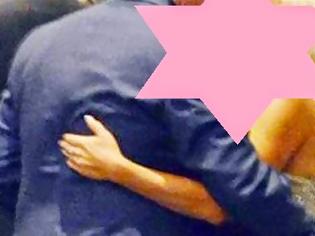 Φωτογραφία για AΠΙΣΤΕΥΤΟ: Παντρεμένος ηθοποιός φιλάει δημοσίως την ερωμένη του...[photos]