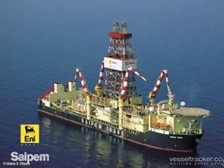 Φωτογραφία για Η τουρκική κορβέτα «TCG Bafra» πίσω από το πλοίο - γεωτρύπανο  Saipem 10000