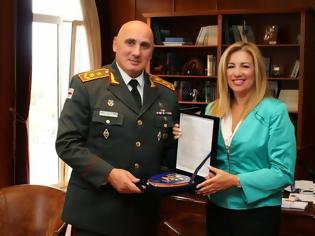 Φωτογραφία για Συνάντηση ΑΝΥΕΘΑ Φώφης Γεννηματά με τον Αρχηγό των Ενόπλων Δυνάμεων της Γεωργίας