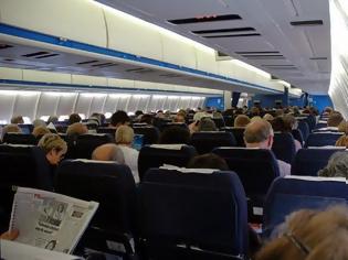Φωτογραφία για Εσείς ξέρετε ποια είναι η ασφαλέστερη θέση σε ένα αεροπλάνο...για να επιβιώσετε από μια αεροπορική συντριβή; [photo]