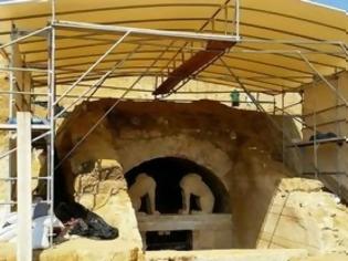 Φωτογραφία για Περιστέρη: Αποκλείεται ο τάφος να είναι ρωμαϊκός. Μέχρι τα Χριστούγεννα θα μάθουμε το μυστικό της Αμφίπολης