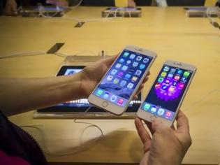 Φωτογραφία για Apple: Εννέα πελάτες μας έχουν παραπονεθεί για λυγισμένα iPhones 6 Plus