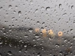 Φωτογραφία για Η βροχή έπνιξε το Μεσολόγγι