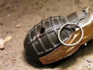 Φωτογραφία για Αιτωλοακαρνανία: Βρήκαν χειροβομβίδα έξω από εκκλησία