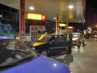 Φωτογραφία για Πάτρα: Δύο γυναίκες έκλεψαν βενζινάδικο