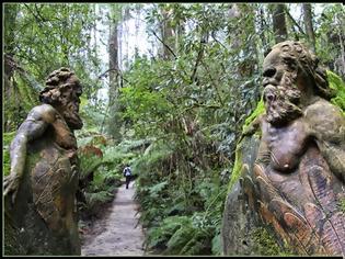 Φωτογραφία για Μυστηριώδη αγάλματα σε τροπικό δάσος!