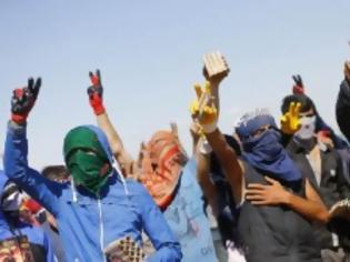 Φωτογραφία για Τούρκοι: Απαγορεύουν στους Κούρδους να πάνε στο Κομπάνι!